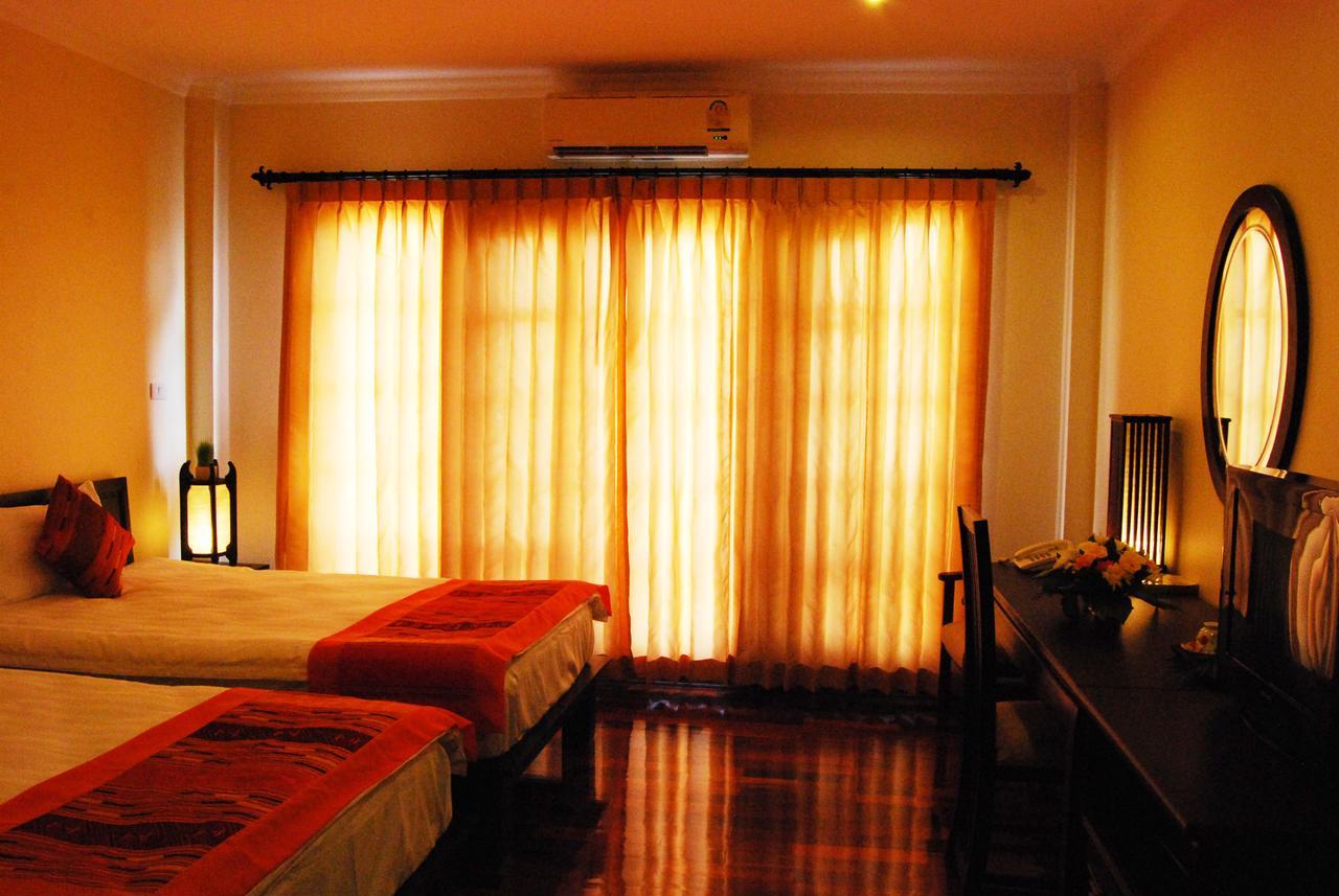 Vayakorn Inn Vientiane Esterno foto