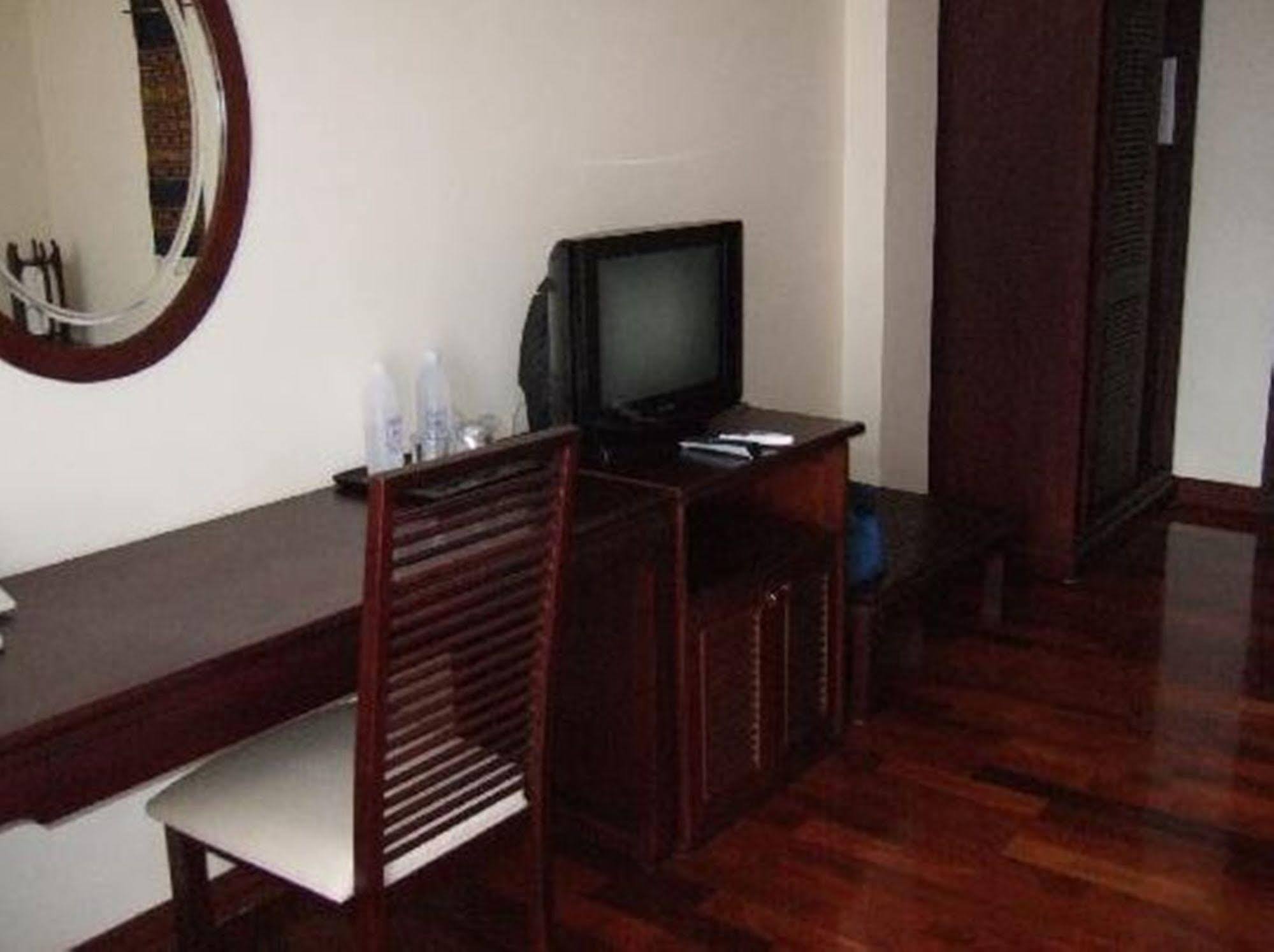 Vayakorn Inn Vientiane Esterno foto