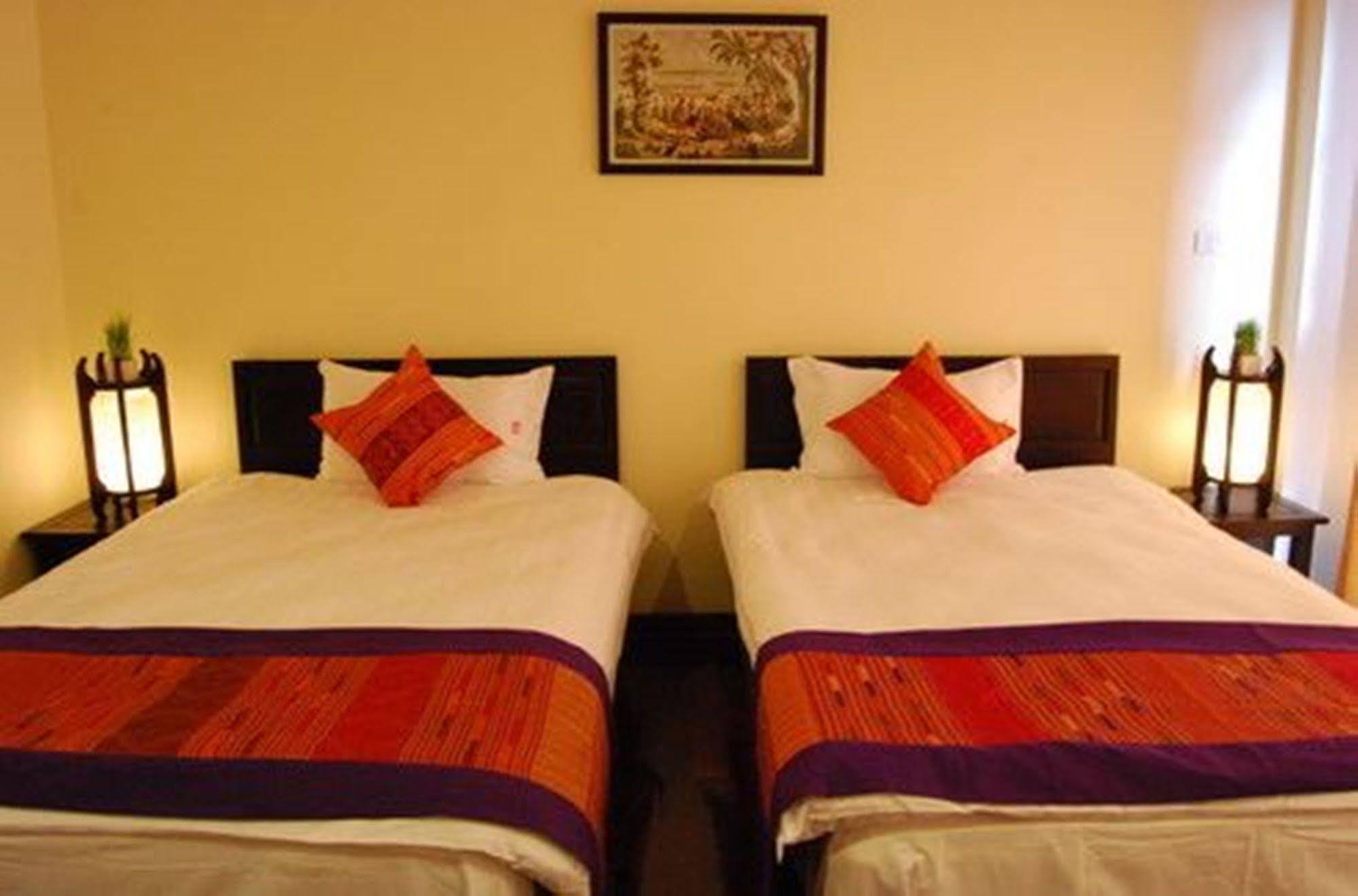 Vayakorn Inn Vientiane Esterno foto