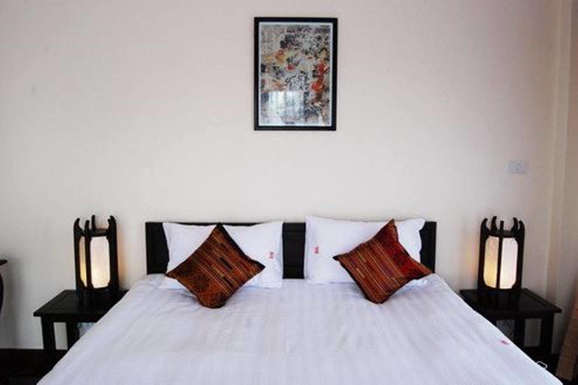 Vayakorn Inn Vientiane Esterno foto