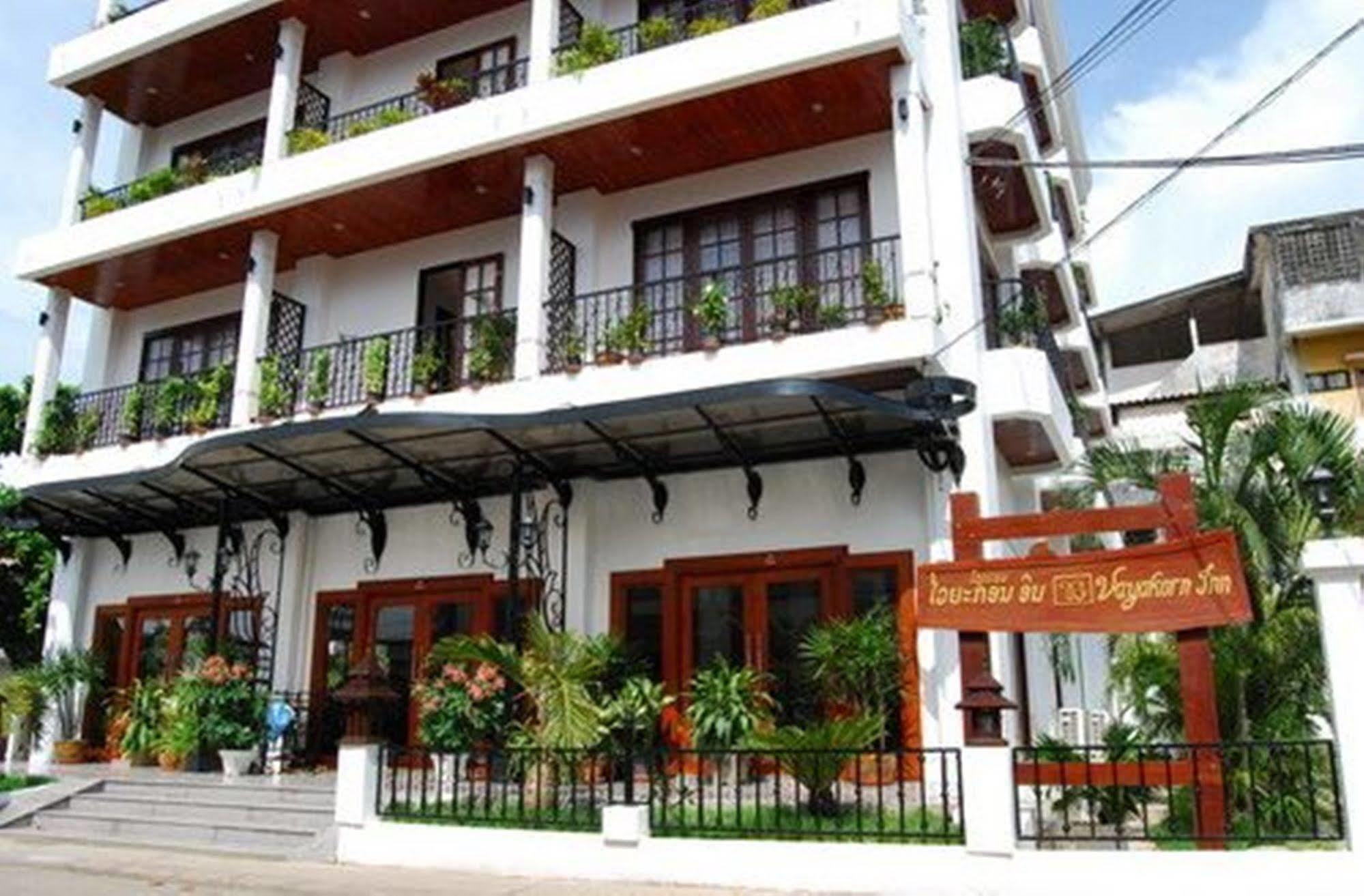 Vayakorn Inn Vientiane Esterno foto