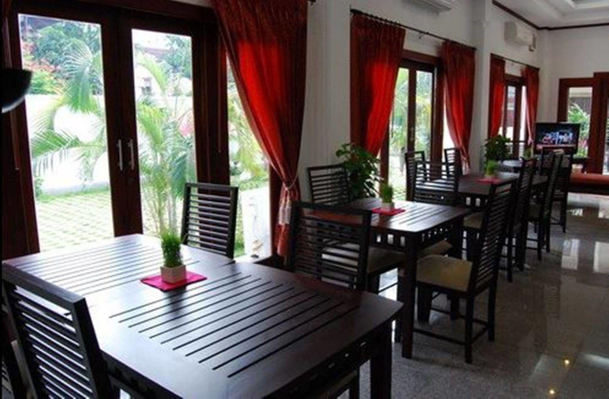 Vayakorn Inn Vientiane Esterno foto